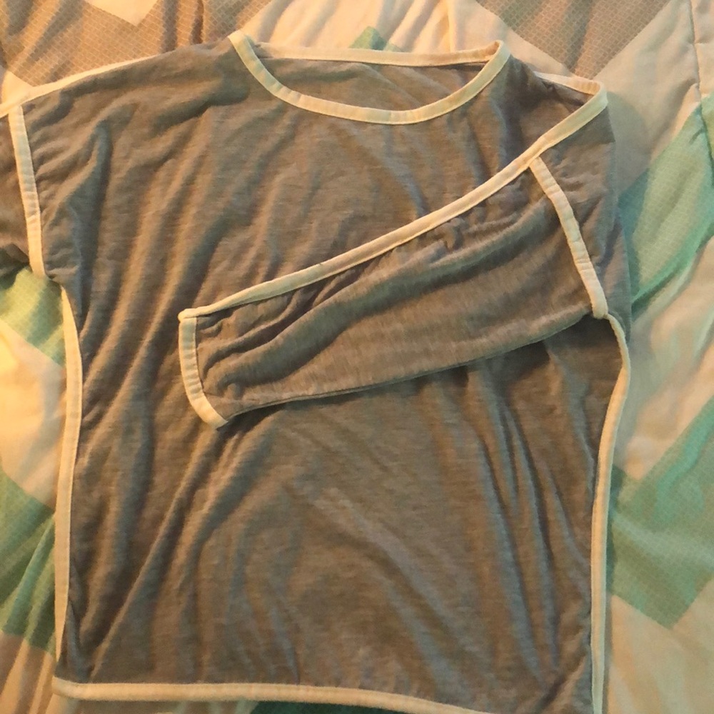 Grey three quarter sleeve shirt